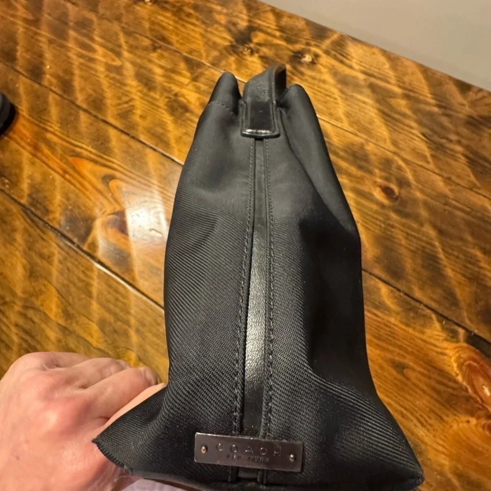 Coach Mercer Nylon & Leather Shoulder bag Blackl. Authentic